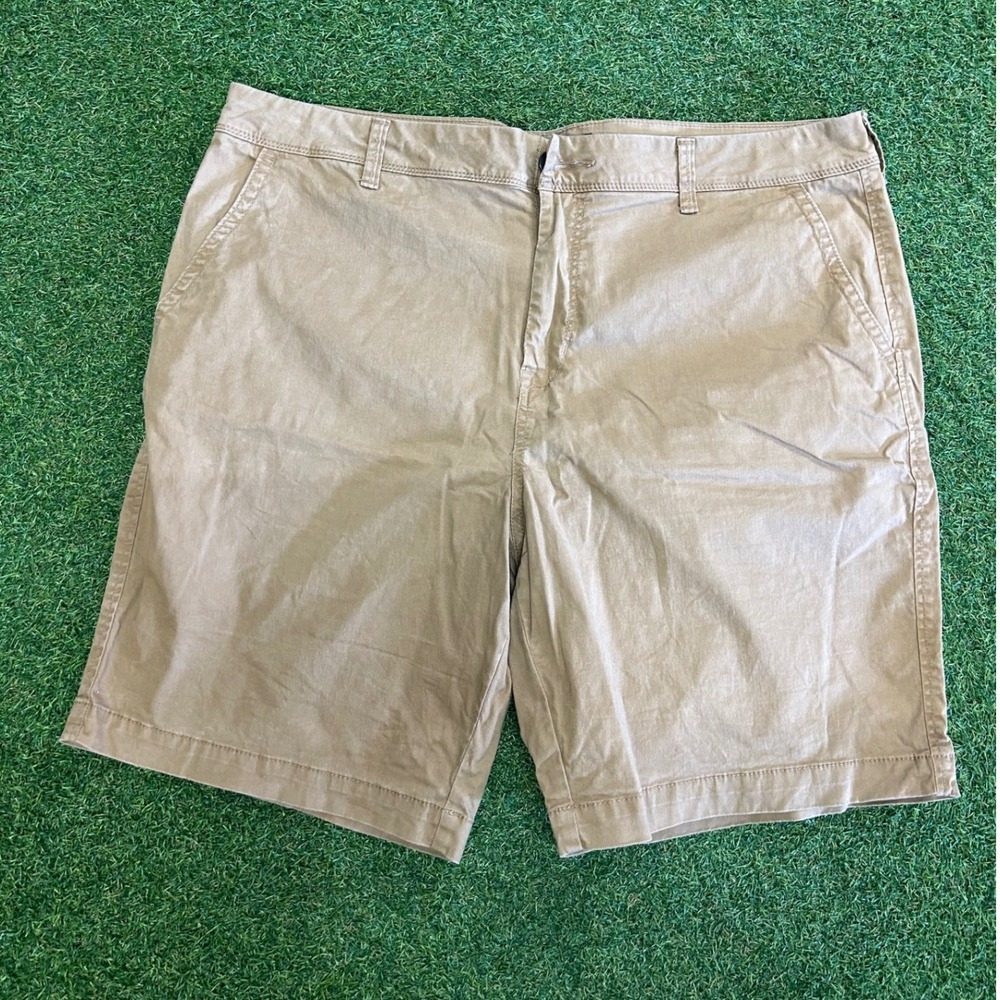 Aeropostale Mens Khaki Chino Shorts Tan Stretch Flat Front Size 38 RN154379